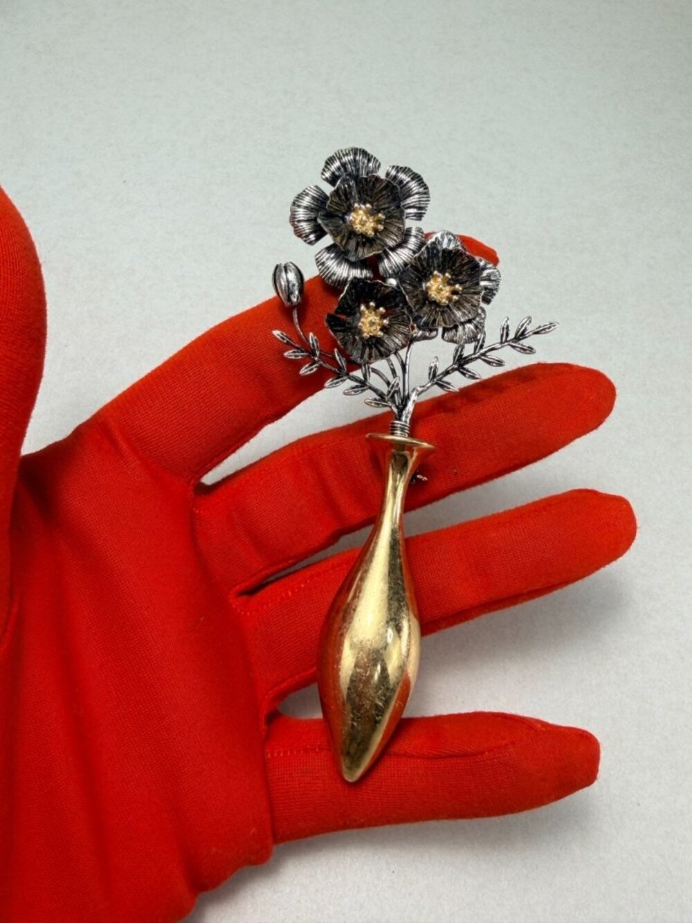 Zara Museum Flower Pin Brooch Bouquet Vase Gold & Silver Boho Leaf Antique Gold